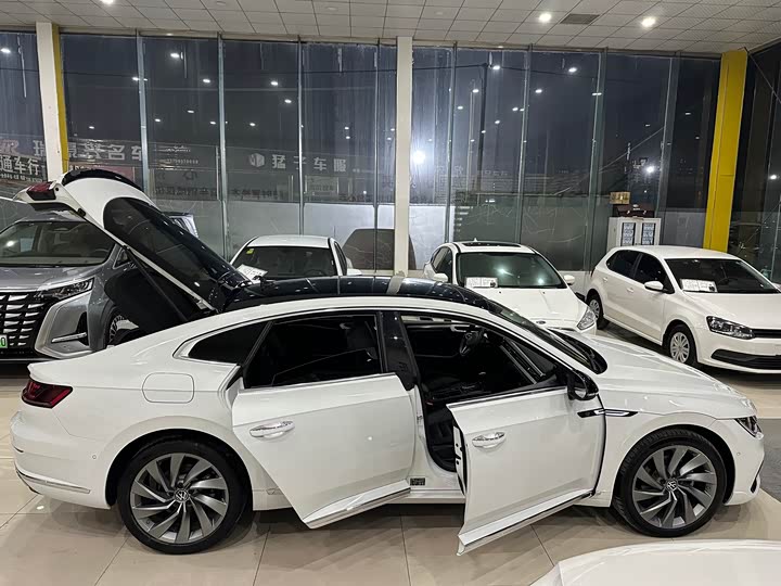 Фото 9 - Volkswagen CC