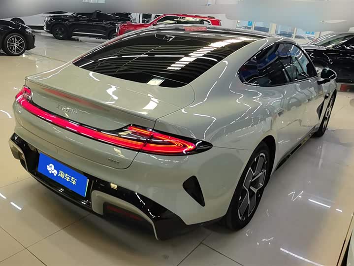 Фото 3 - Xiaomi SU7