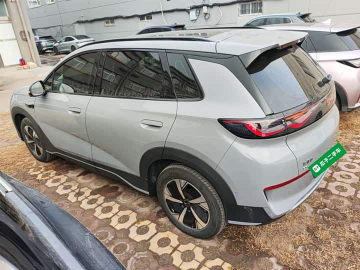 Фото 5 - BYD Sea Lion 05 EV