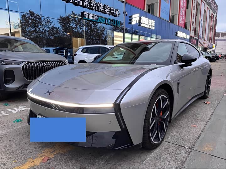 Фото 2 - XPeng P7