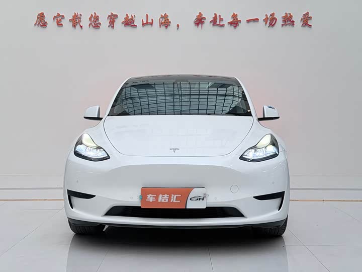 Фото 2 - Tesla Model Y