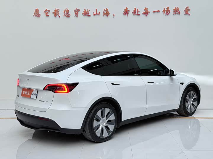 Фото 5 - Tesla Model Y