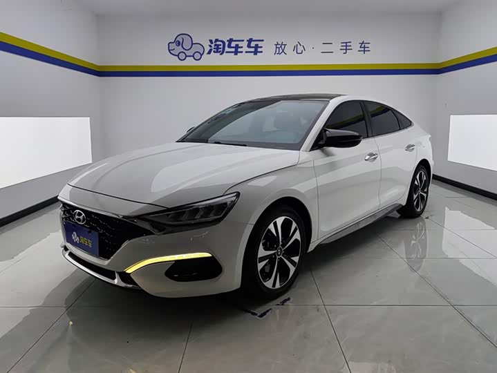 Фото 1 - Hyundai Lafesta