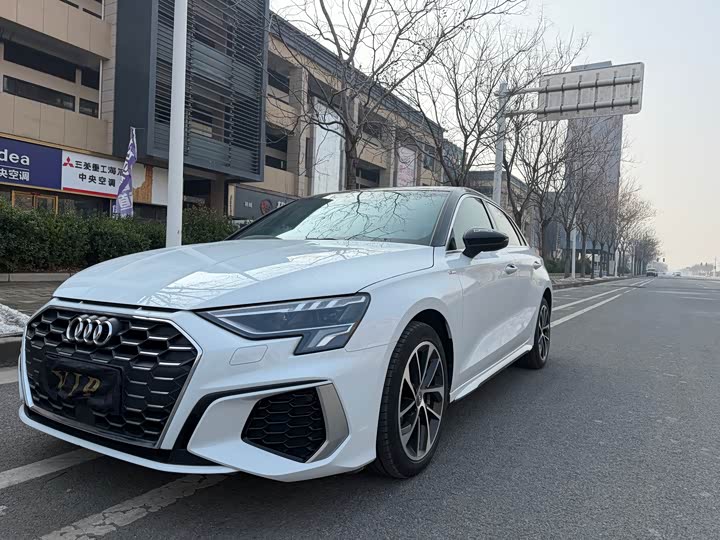 Фото 1 - Audi A3