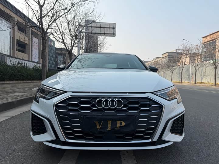 Фото 2 - Audi A3