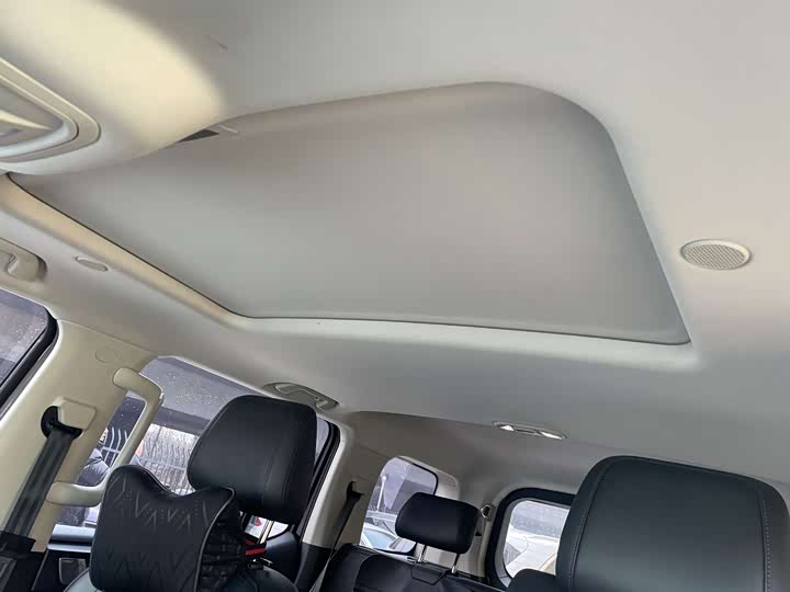 Фото 8 - Tank 300