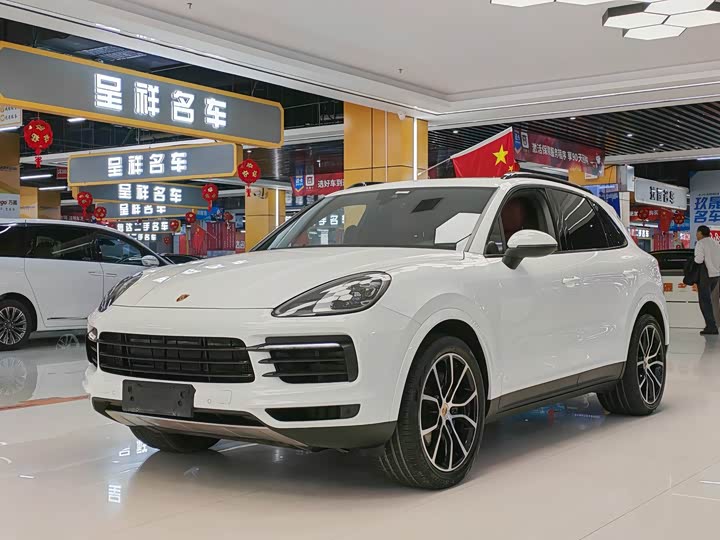 Фото 1 - Porsche Cayenne