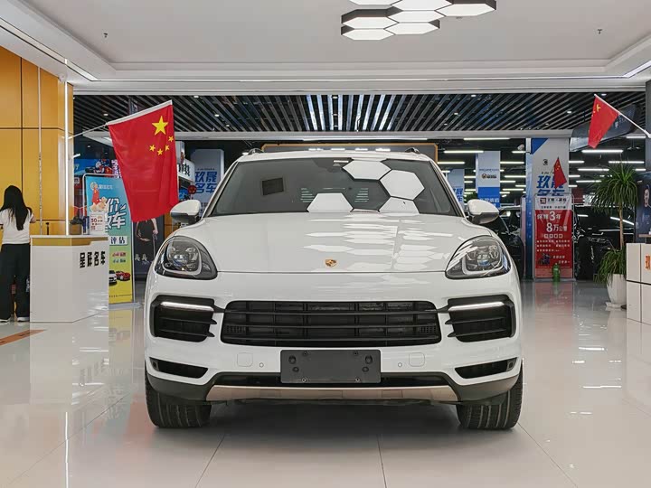 Фото 2 - Porsche Cayenne