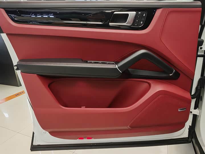 Фото 9 - Porsche Cayenne