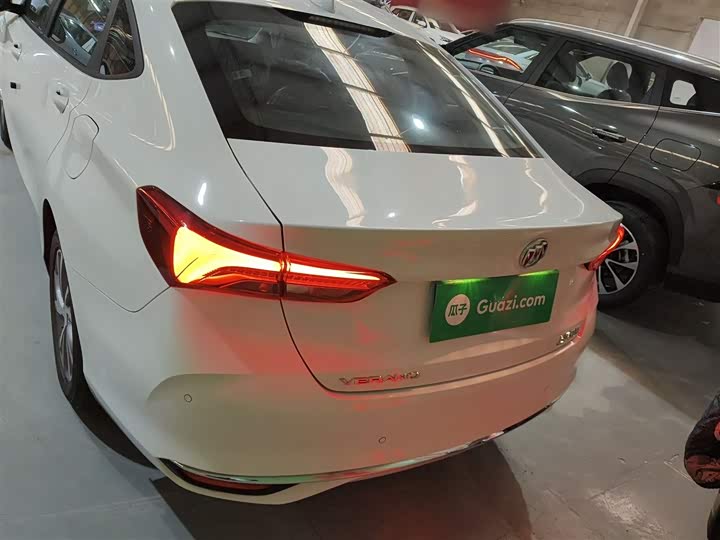 Фото 6 - Buick Verano