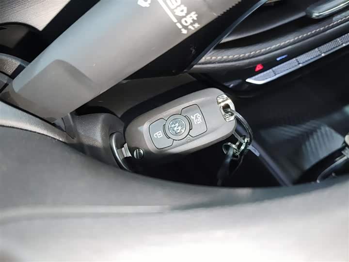 Фото 8 - Buick Verano