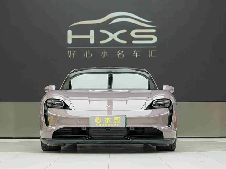 Фото 2 - Porsche Taycan