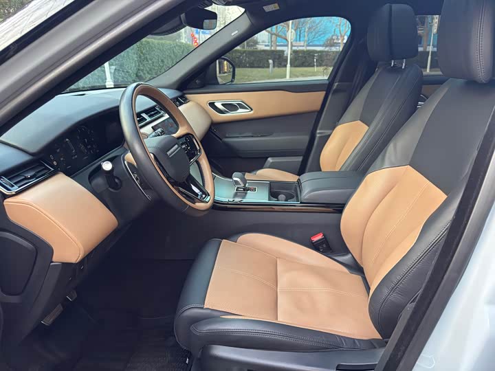 Фото 8 - Land Rover Range Rover Velar