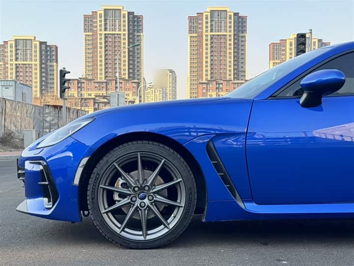 Фото 9 - Subaru BRZ
