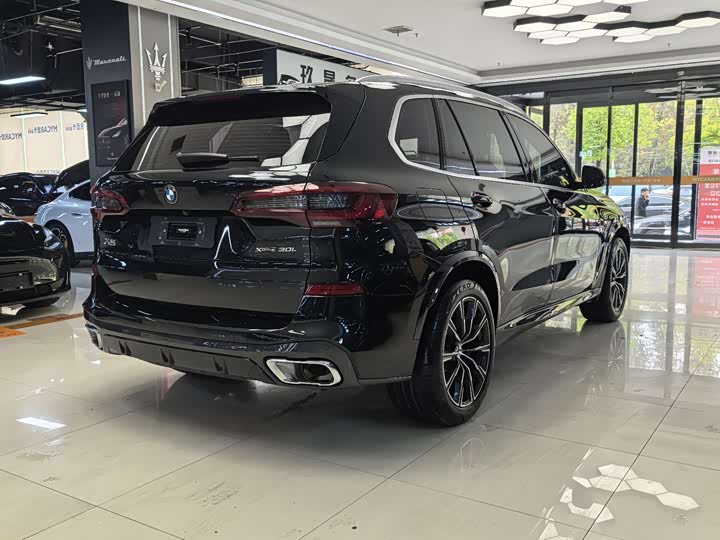 Фото 6 - BMW X5
