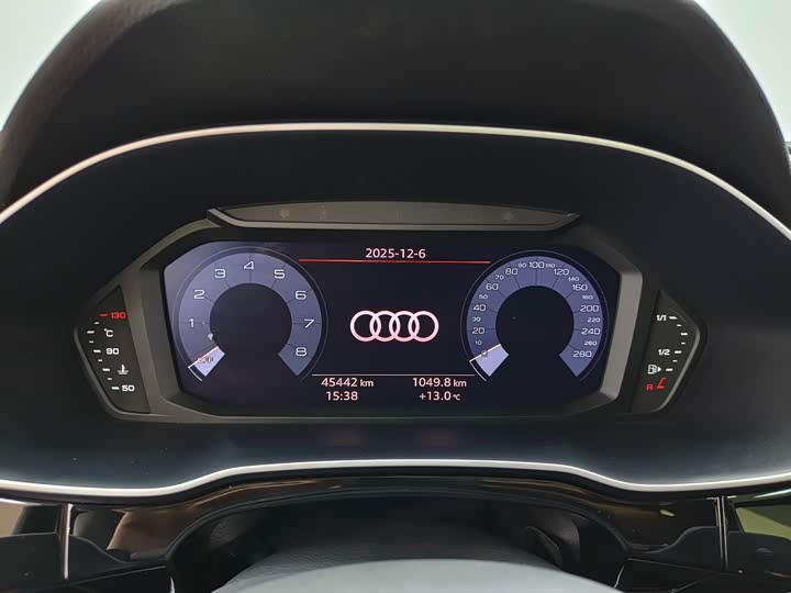 Фото 9 - Audi Q3