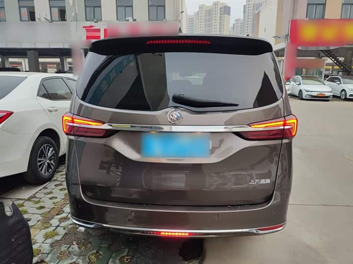 Фото 6 - Buick GL8 ES