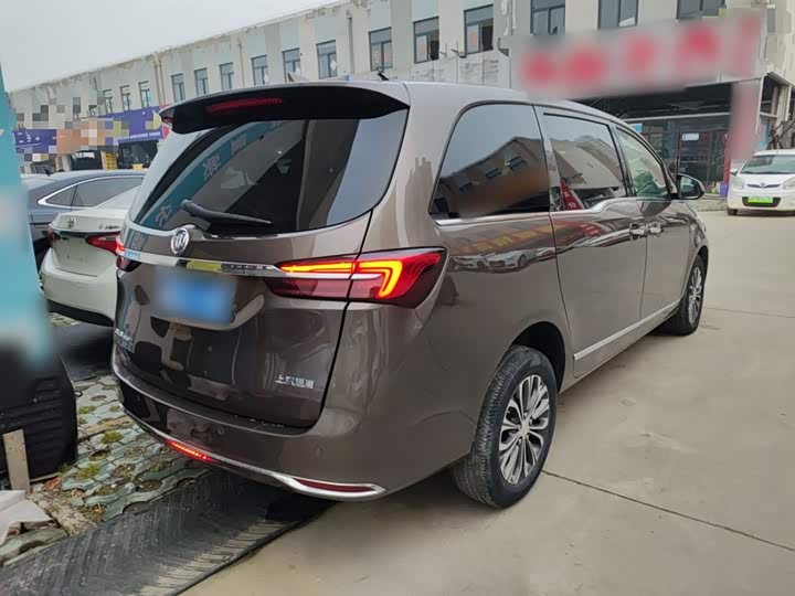 Фото 7 - Buick GL8 ES