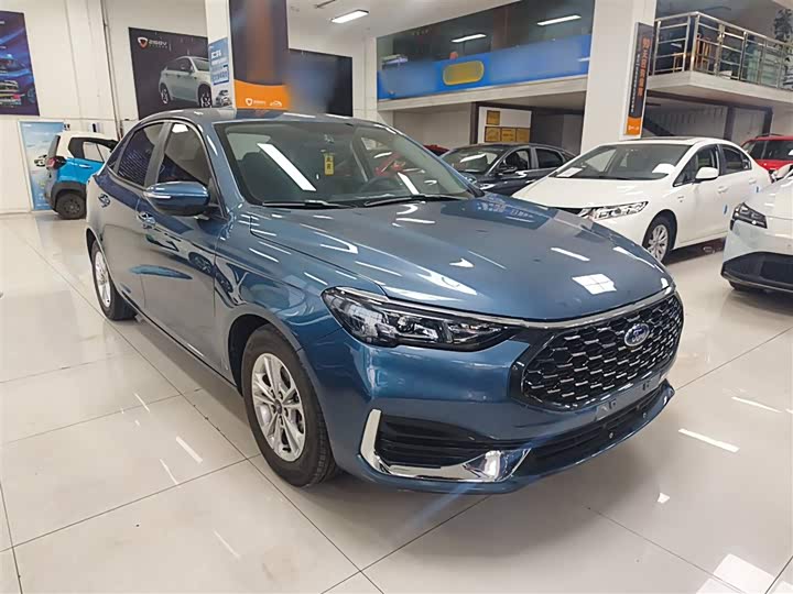 Фото 4 - Ford Escort