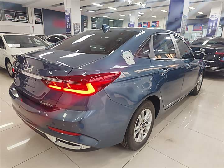 Фото 7 - Ford Escort