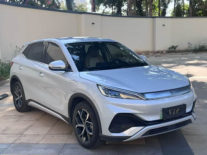 Фото 3 - BYD Yuan Plus