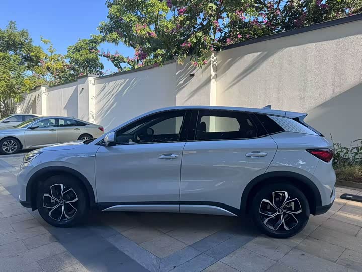 Фото 5 - BYD Yuan Plus