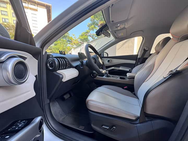 Фото 7 - BYD Yuan Plus