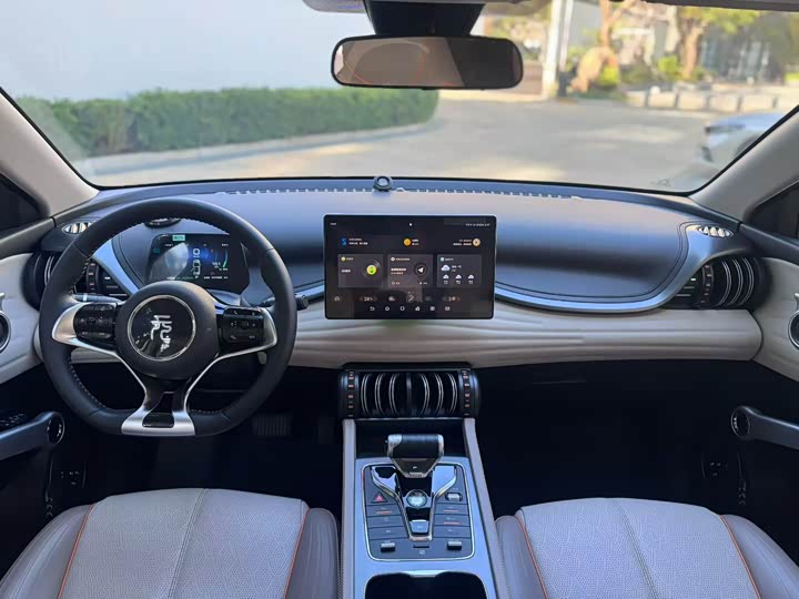 Фото 8 - BYD Yuan Plus