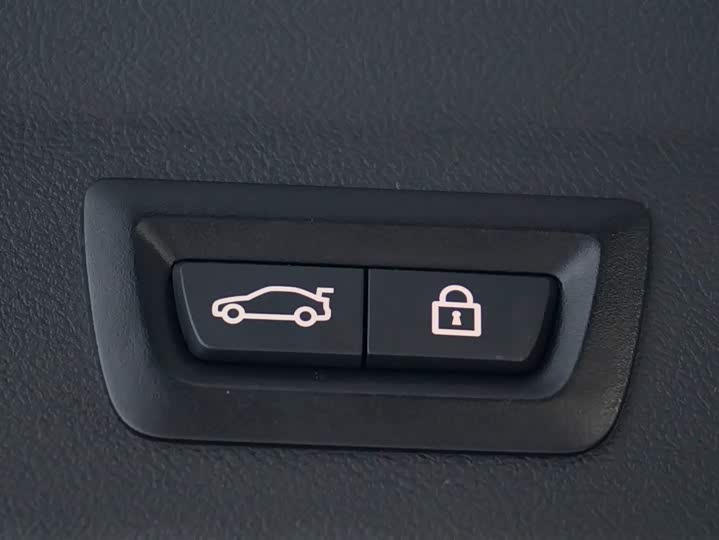 Фото 9 - BMW iX3