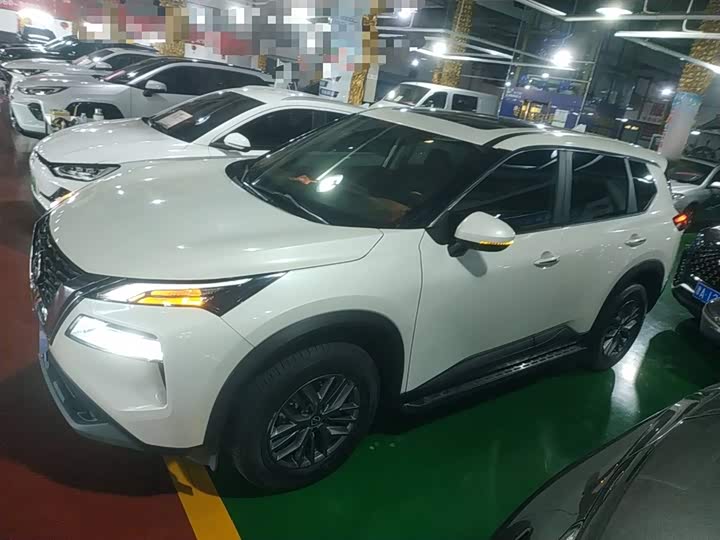 Фото 5 - Nissan X-Trail