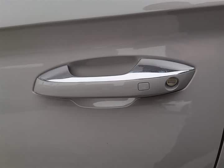 Фото 8 - BYD Song Plus Hybrid/EV