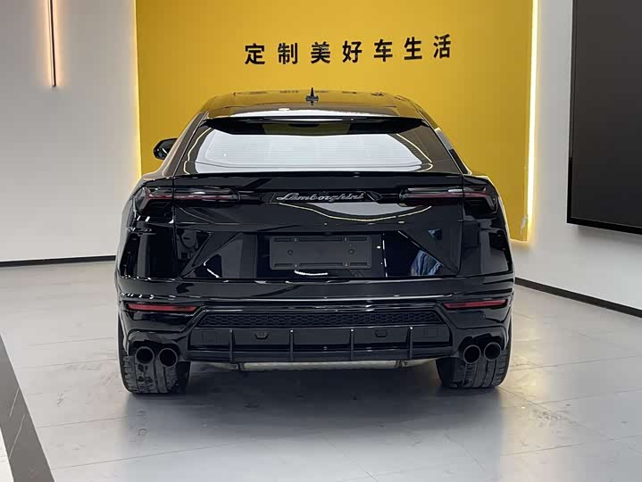 Фото 6 - Lamborghini Urus