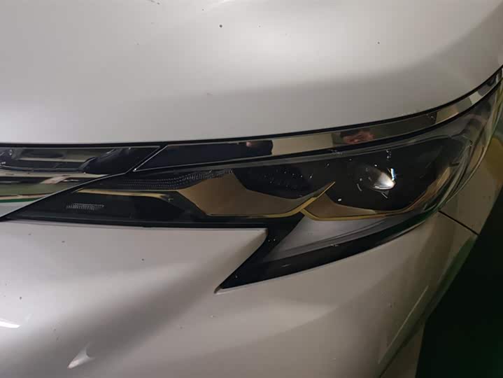 Фото 5 - Toyota Granvia