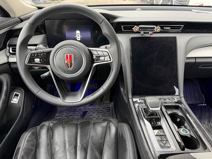 Фото 7 - Hongqi H5