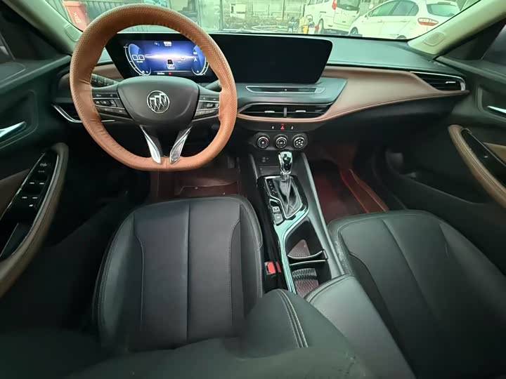 Фото 9 - Buick Verano