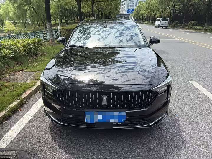 Фото 2 - Bestune B70