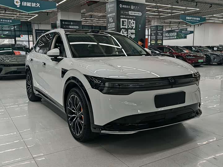 Фото 4 - Zeekr 7X