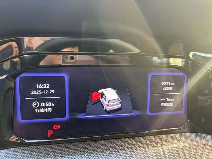 Фото 4 - Volkswagen Golf