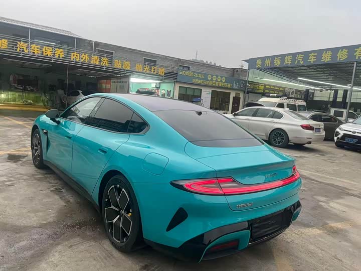 Фото 6 - Xiaomi SU7