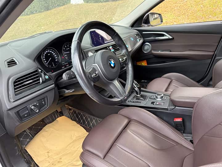 Фото 7 - BMW 1 Series