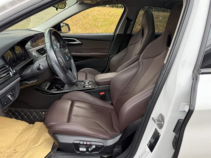 Фото 8 - BMW 1 Series