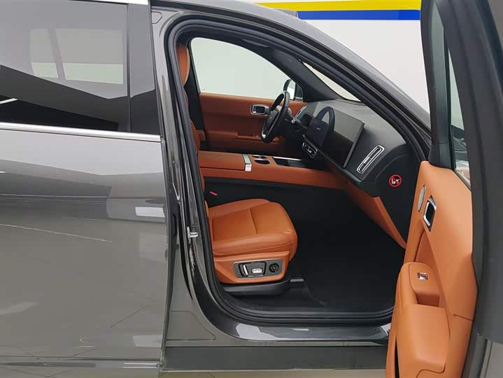 Фото 8 - LiXiang L7