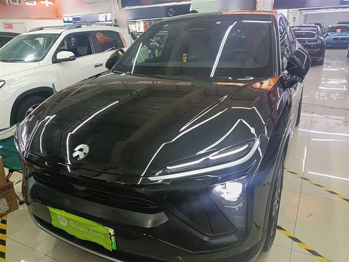 Фото 3 - Nio EC6