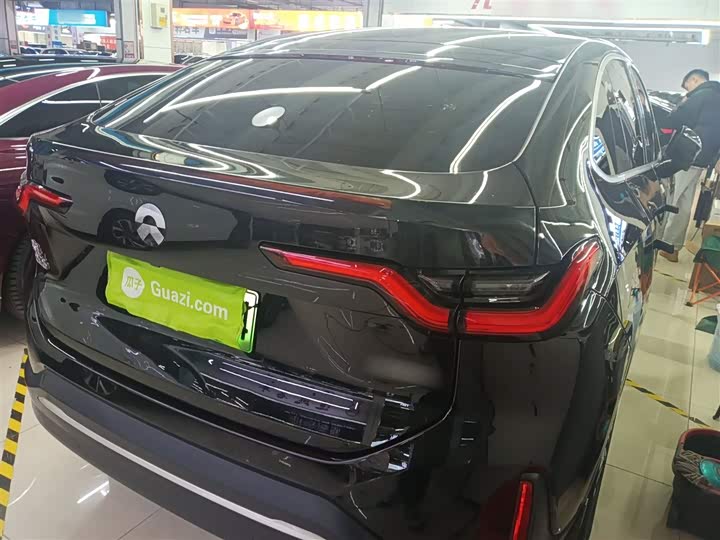 Фото 7 - Nio EC6