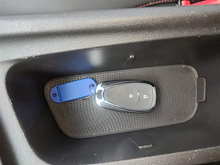 Фото 9 - Chevrolet Orlando