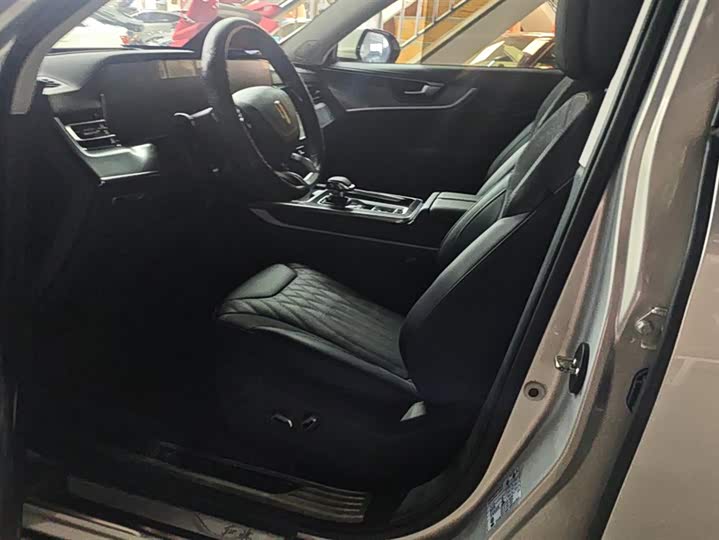 Фото 9 - Hongqi HS5