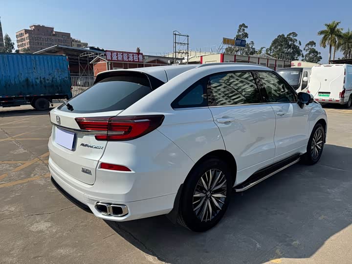 Фото 7 - Honda Avancier