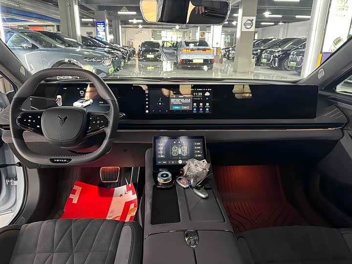 Фото 7 - Voyah Passion