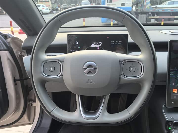 Фото 3 - Nio ET5