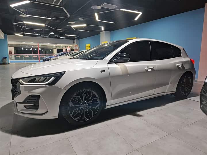 Фото 5 - Ford Focus